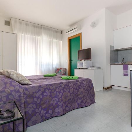 Aparthotel Carinzia Lignano Sabbiadoro Exterior foto