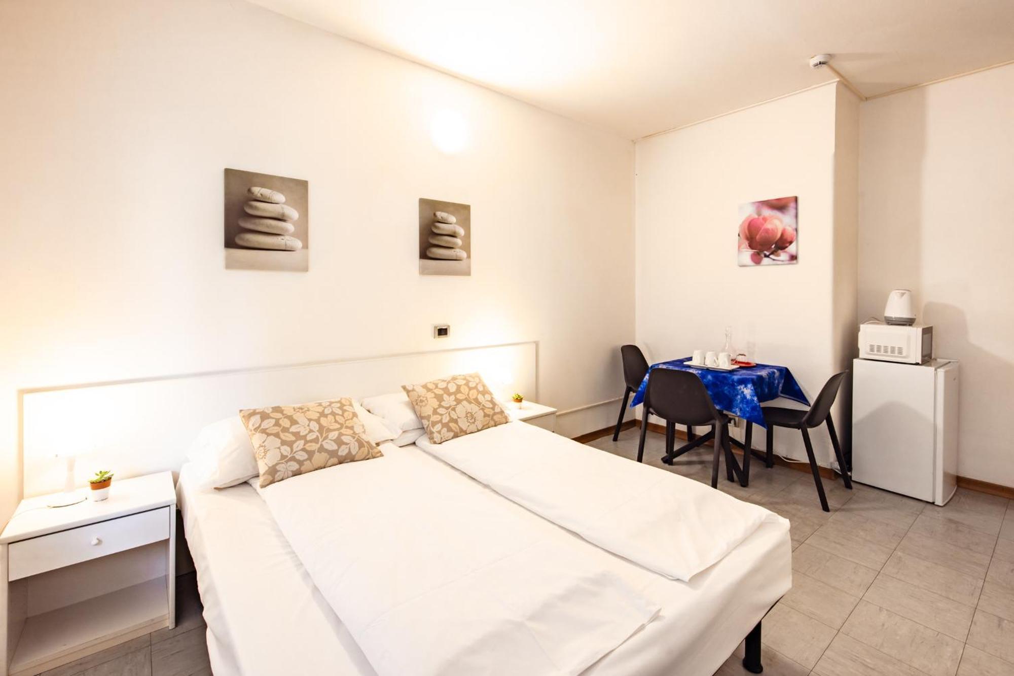 Aparthotel Carinzia Lignano Sabbiadoro Exterior foto