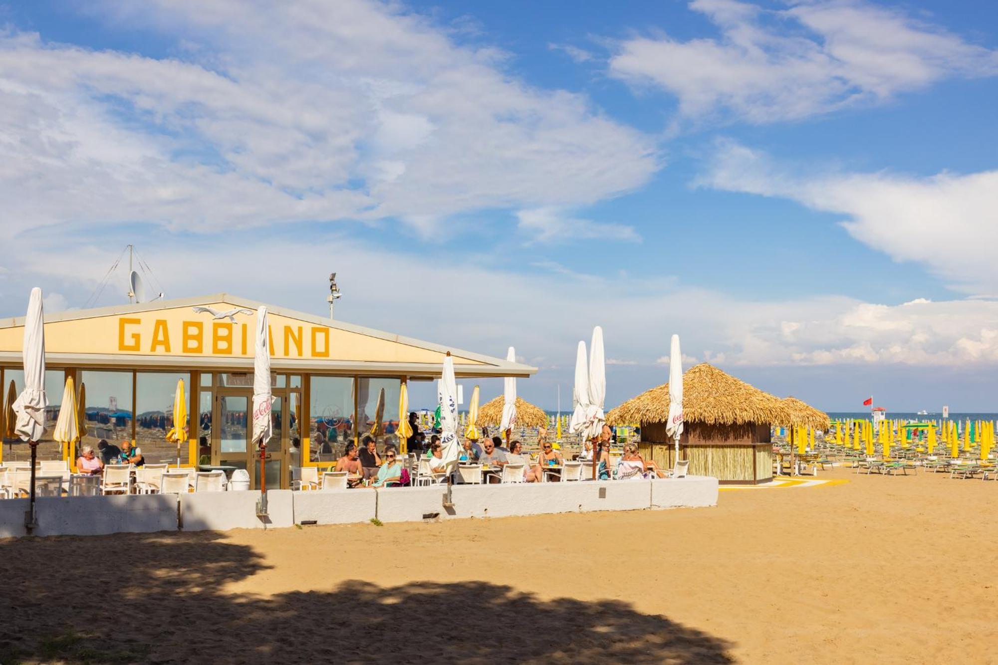 Aparthotel Carinzia Lignano Sabbiadoro Exterior foto